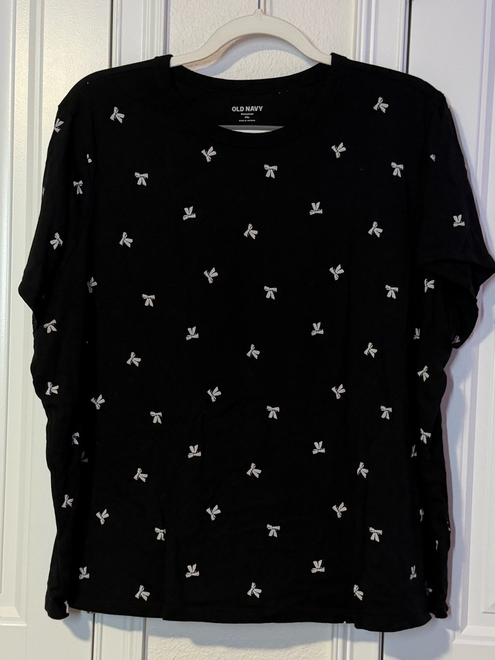Old Navy Black Tee with White Bows